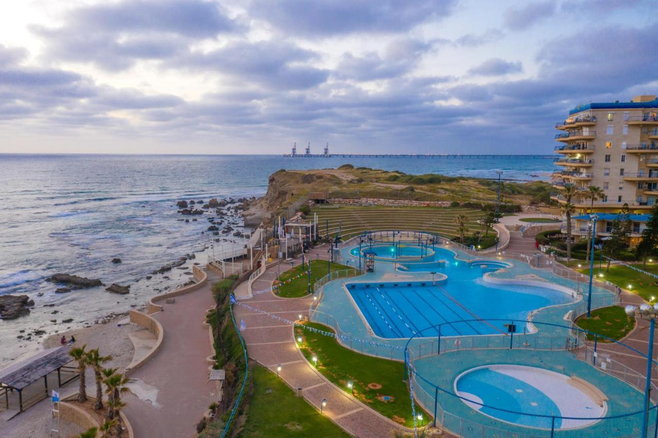 Resort Hadera By Jacob Hotels Exteriör bild